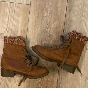 Qupid Brown Boots Size 7.5